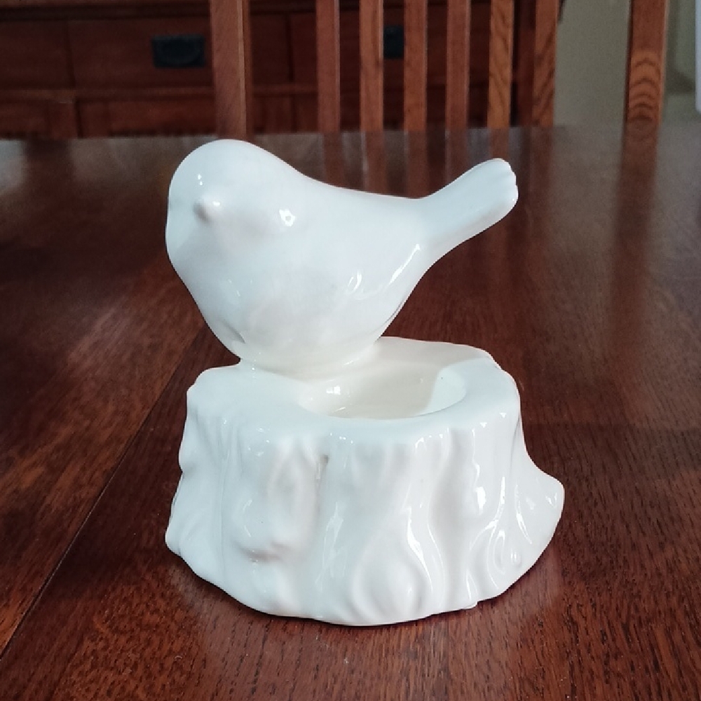 BHG White Ceramic Bird Tealight Candle Holder (b800)